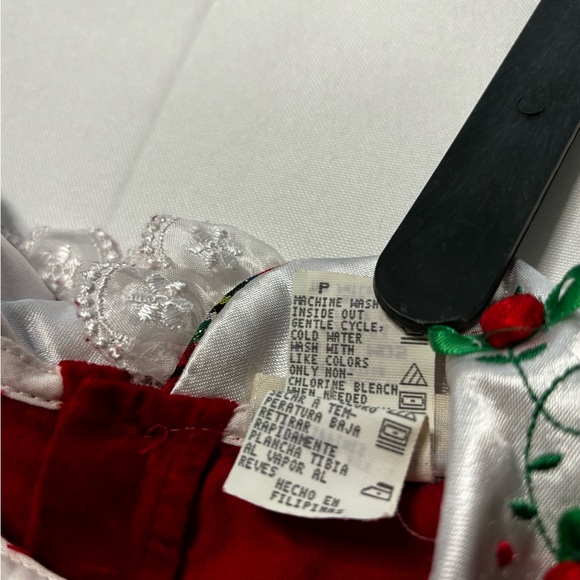 B.T. KIDS RED VELVET TODDLER CHRISTMAS ROMPER ROSETTE COLLAR SZ 6-9 MO. - Picture 14 of 14